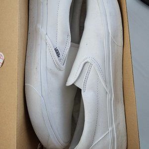 Vans Classic Slip-On Shoe, white, size 10.5 men / 12 women